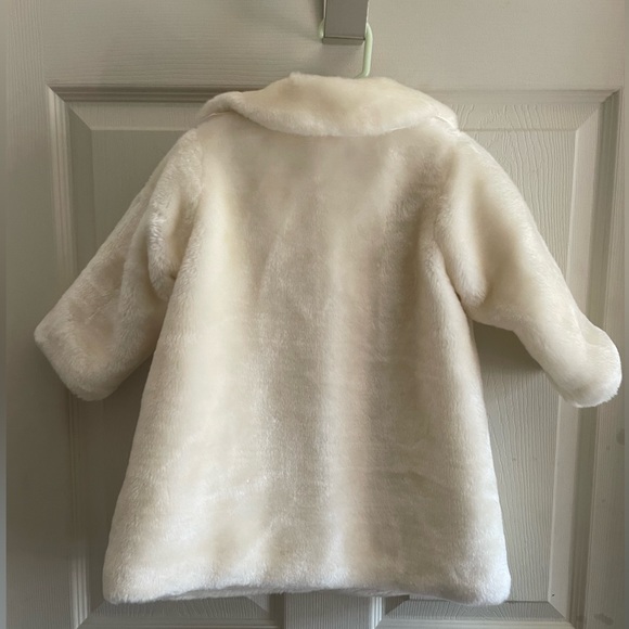 Baby’s Faux Fur Jacket - Picture 4 of 5